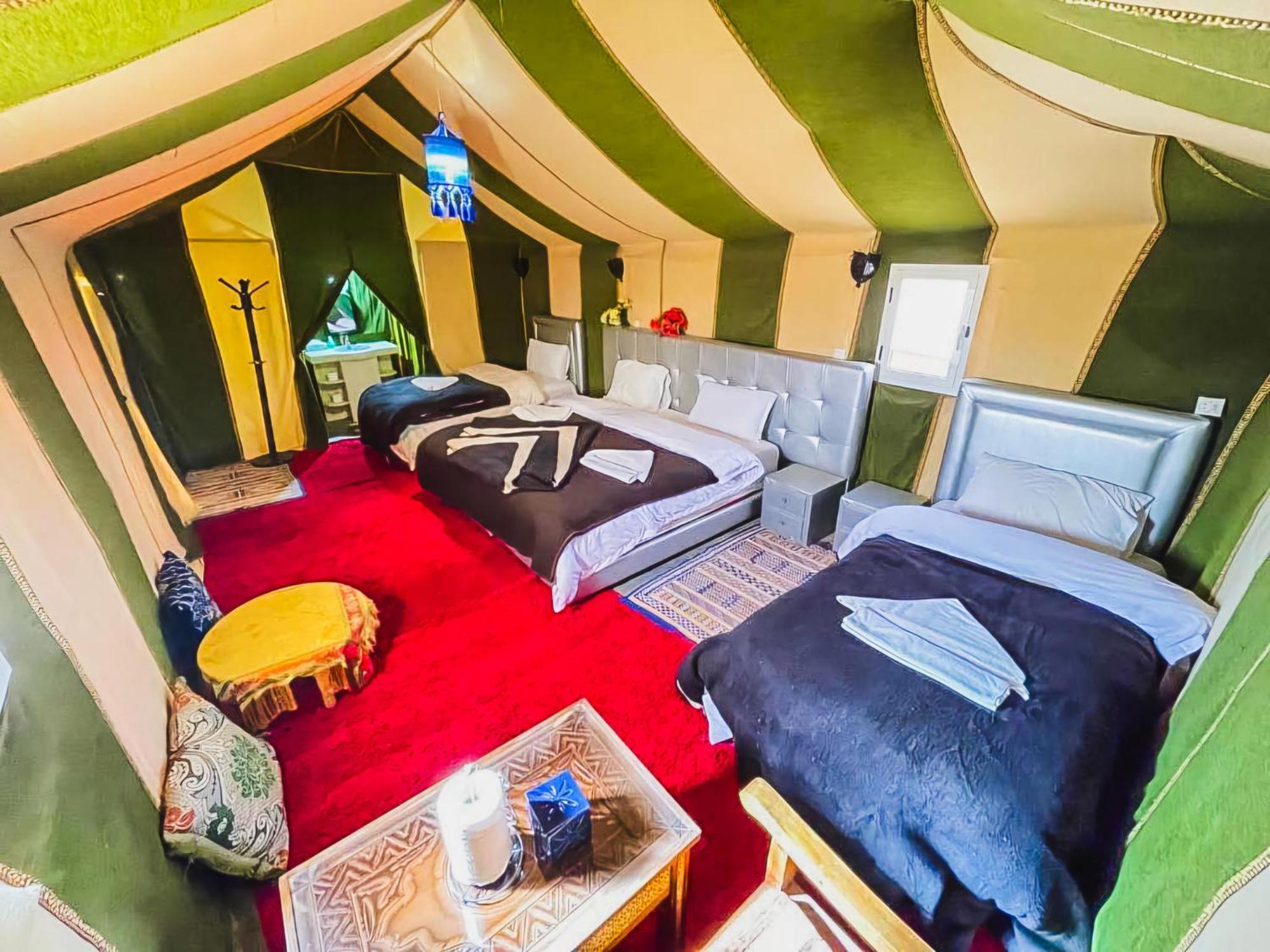 梅尔祖卡 Sahara Deluxe Camp酒店 外观 照片